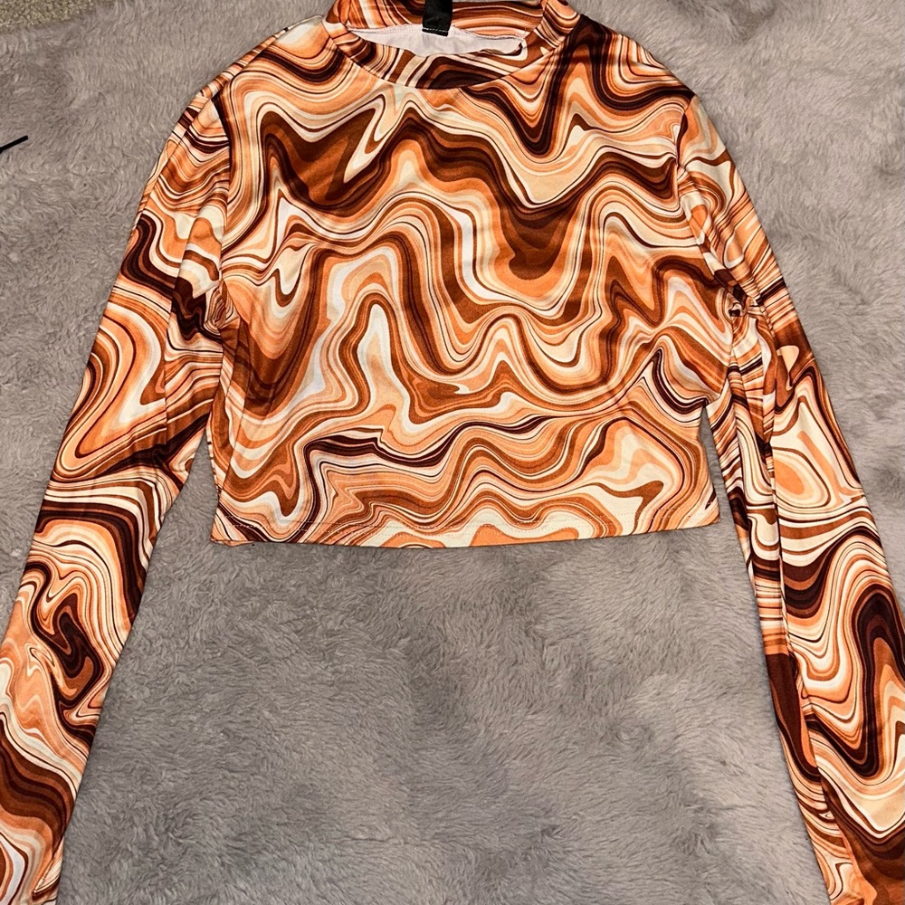 SHEIN Long Sleeve Cropped Top